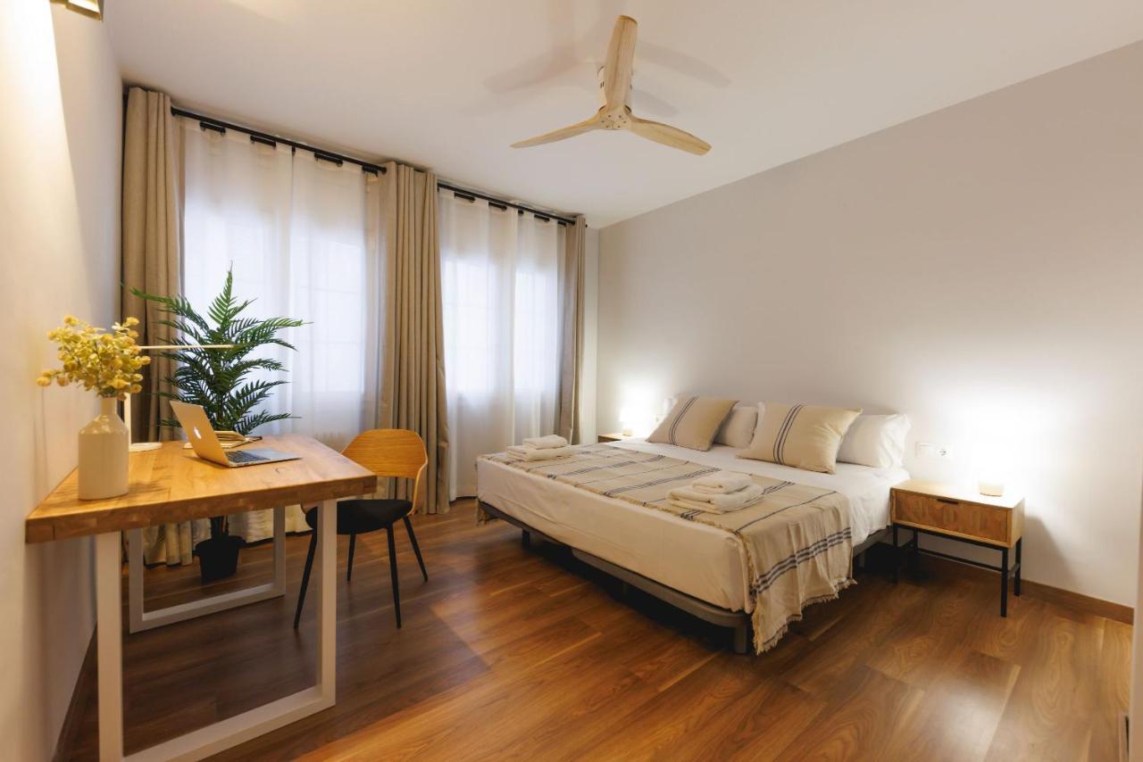 Bravissimo Figuerola, Spacious 3-Bedroom Apartment Girona Exterior foto