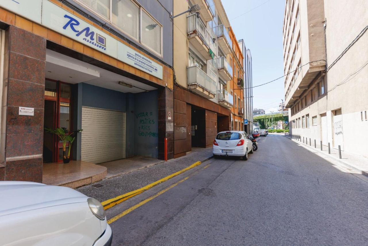 Bravissimo Figuerola, Spacious 3-Bedroom Apartment Girona Exterior foto